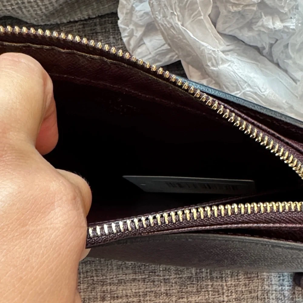 Louis Vuitton Burgundy Women’s Clutch